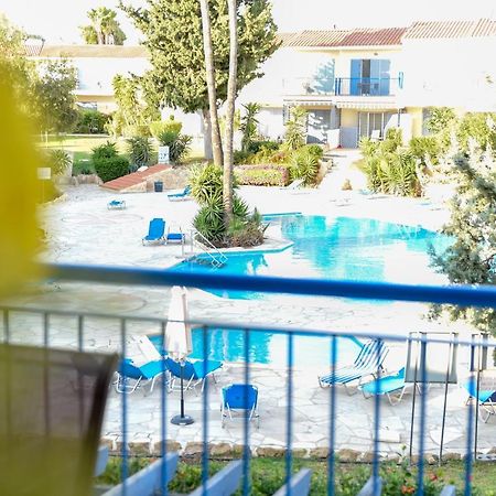 Holiday Apartment Walking Distance To The Sea Paphos Exterior foto