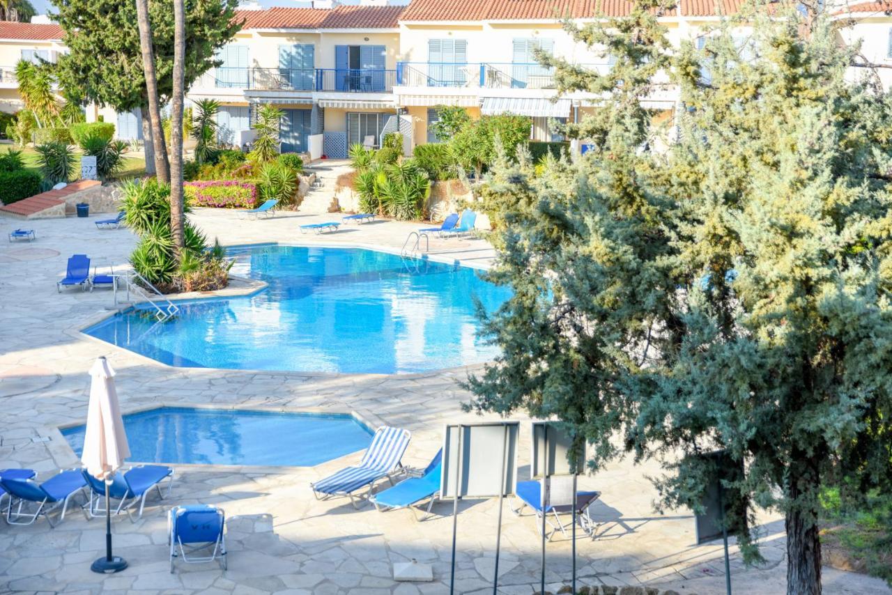 Holiday Apartment Walking Distance To The Sea Paphos Exterior foto